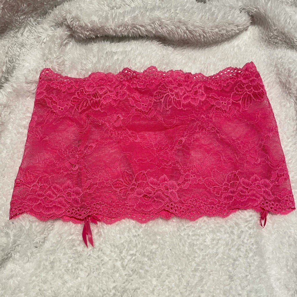 Victoria Secret - Pink Suspender Garter